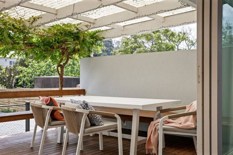 Photo of property in 28a Moana Road, Okitu, Gisborne, 4010