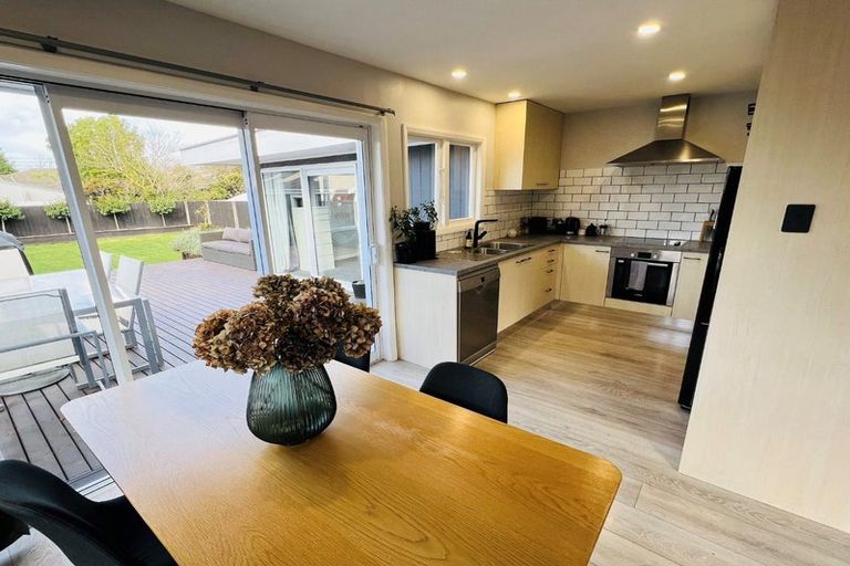 Photo of property in 97 Kendal Avenue, Burnside, Christchurch, 8053