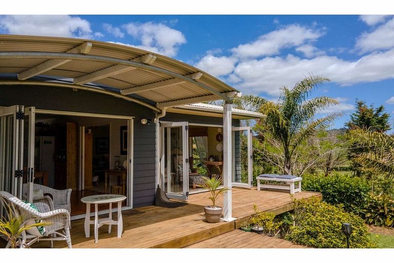 Photo of property in 250 Wakelin Road, Kerikeri, 0293