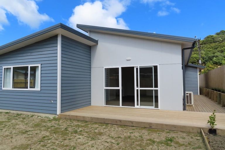 Photo of property in 110a Wellington Road, Wainuiomata, Lower Hutt, 5014