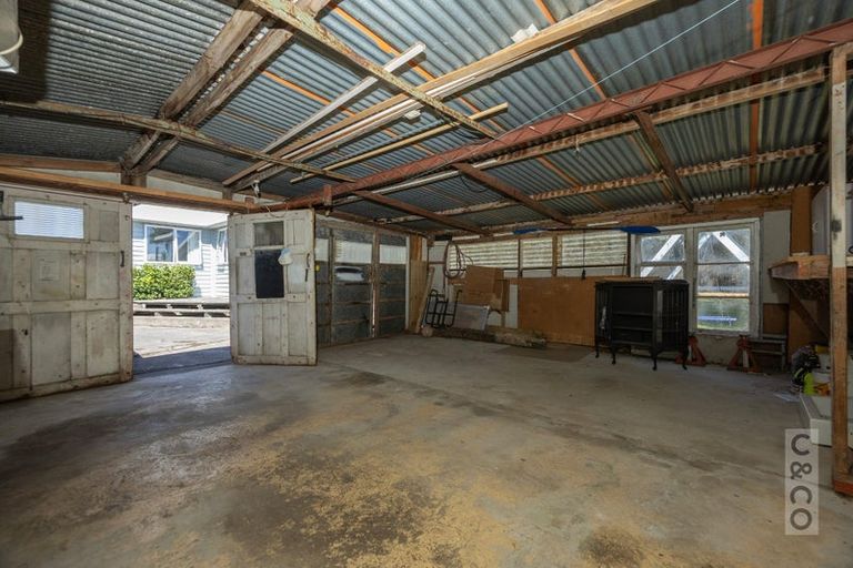 Photo of property in 23 Kaipara Portage Road, Riverhead, 0820