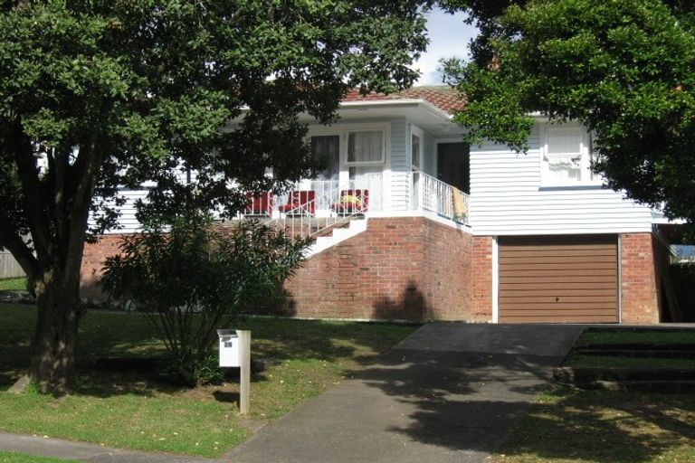 Photo of property in 26 Carole Crescent, Pakuranga, Auckland, 2010