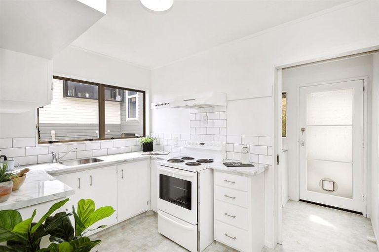 Photo of property in 22 Erris Street, Johnsonville, Wellington, 6037