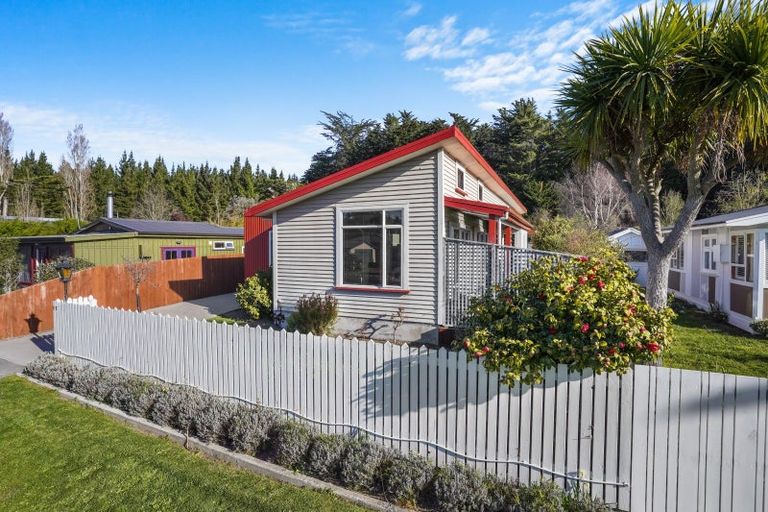Photo of property in 17 Kiwi Avenue, Waikuku Beach, 7473