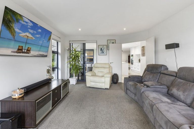 Photo of property in 105 Penetaka Heights, Pyes Pa, Tauranga, 3112