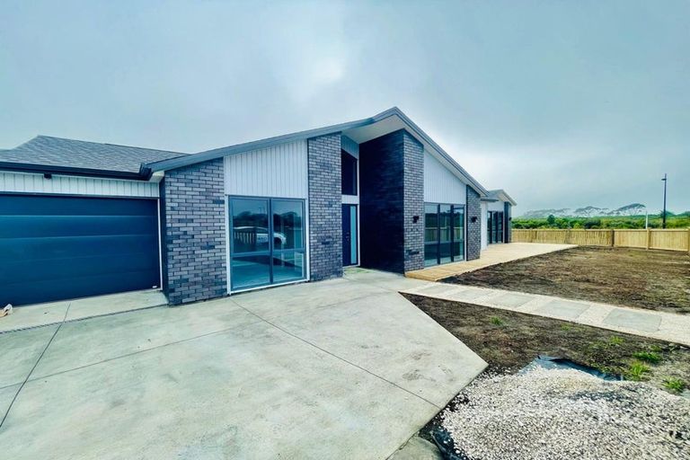 Photo of property in 26 Gertrude Cole Road, Clarks Beach, 2122