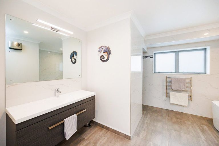 Photo of property in 27 Titoki Street, Palmerston North, 4414