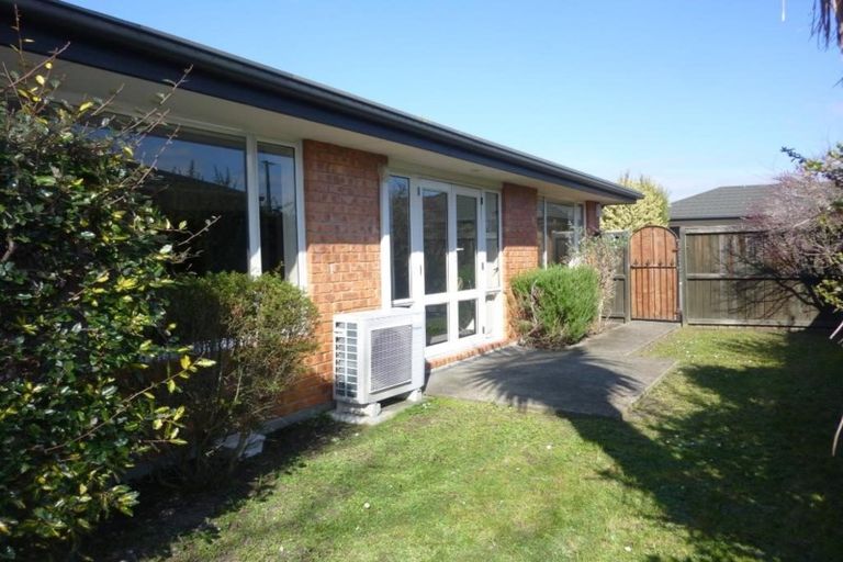 Photo of property in 2/30 Newnham Terrace, Upper Riccarton, Christchurch, 8041