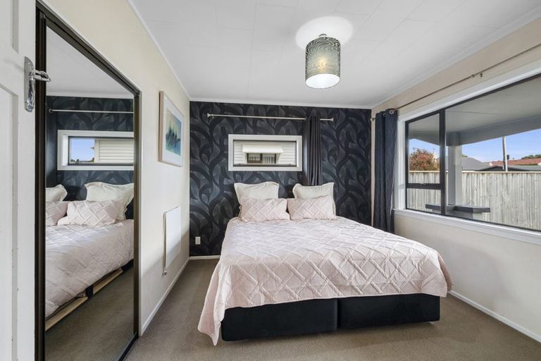 Photo of property in 11 French Street, Moturoa, New Plymouth, 4310