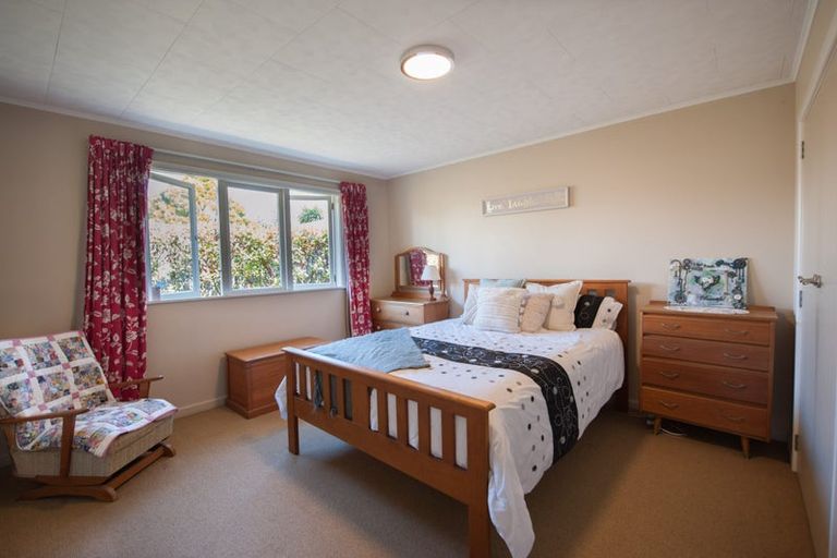 Photo of property in 47 Napier Street, Jervoistown, Napier, 4112