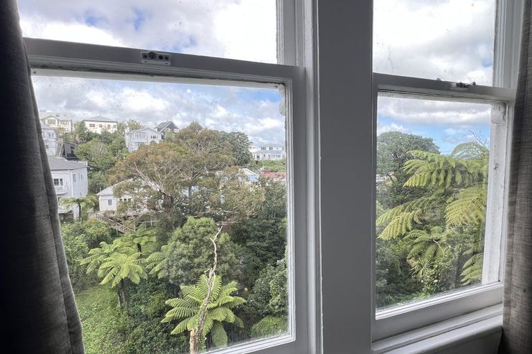 Photo of property in 7 Hadfield Terrace, Kelburn, Wellington, 6012