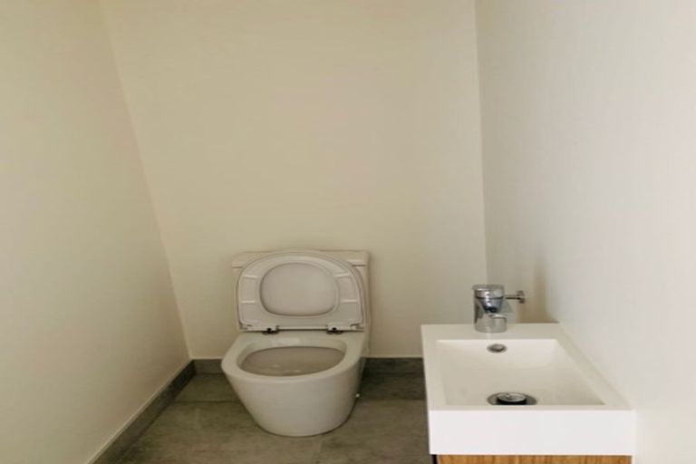 Photo of property in 38 Ascension Crescent, Orewa, 0931