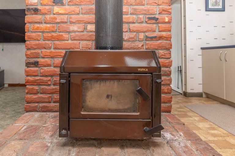 Photo of property in 80 Main Road, Harihari, 7884