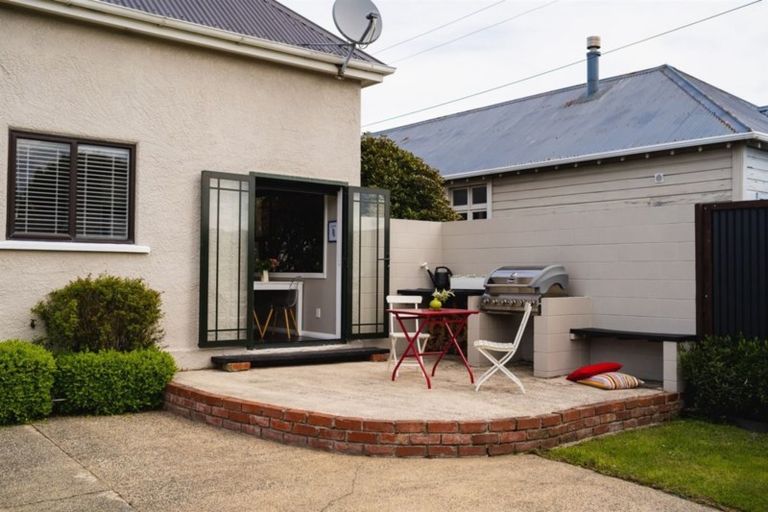 Photo of property in 44 Hargest Crescent, Saint Kilda, Dunedin, 9012