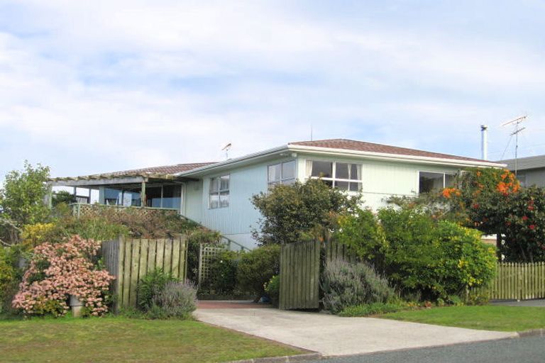 Photo of property in 4 Snells Beach Road, Snells Beach, 0920