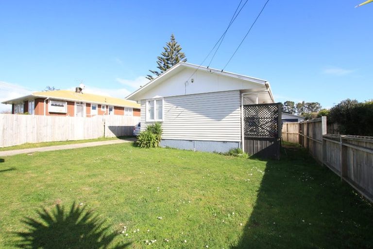 Photo of property in 35 Claymore Street, Manurewa, Auckland, 2102