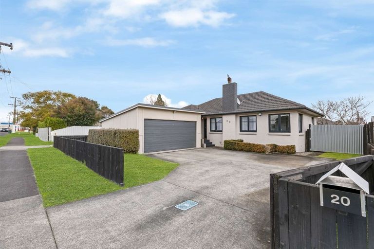 Photo of property in 20 Grove Road, Papakura, 2110
