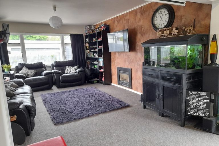 Photo of property in 23 Barclay Place, Burwood, Christchurch, 8061