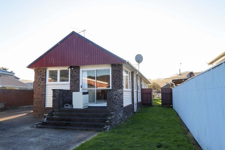 Photo of property in 1002 High Street, Avalon, Lower Hutt, 5011
