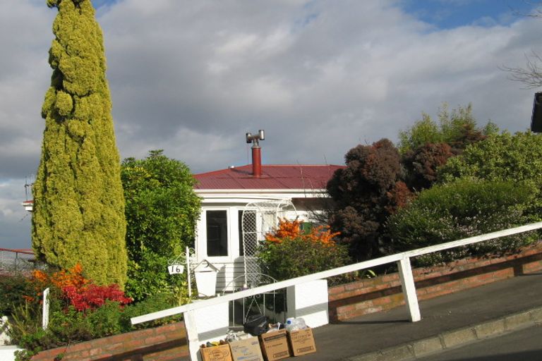 Photo of property in 16 Havelock Road, Hospital Hill, Napier, 4110