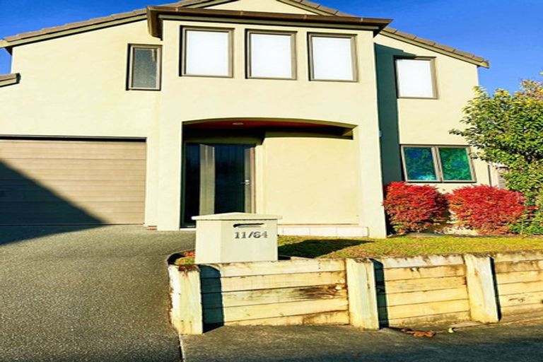 Photo of property in 11/64 Schnapper Rock Road, Schnapper Rock, Auckland, 0632