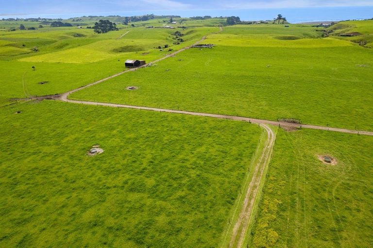 Photo of property in 78 Waitoetoe Road, Mimi, Urenui, 4377