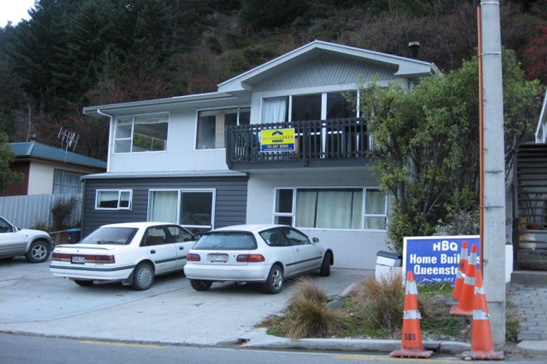 Photo of property in 117 Hallenstein Street, Queenstown, 9300