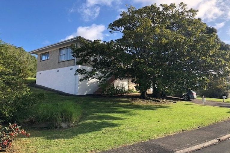Photo of property in 1/26 Velma Road, Hillcrest, Auckland, 0627