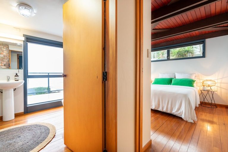 Photo of property in 62 The Parade, Paekakariki, 5034