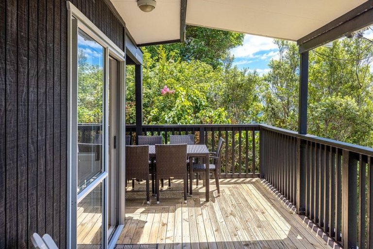 Photo of property in 25 Miro Road, Palm Beach, Waiheke Island, 1081