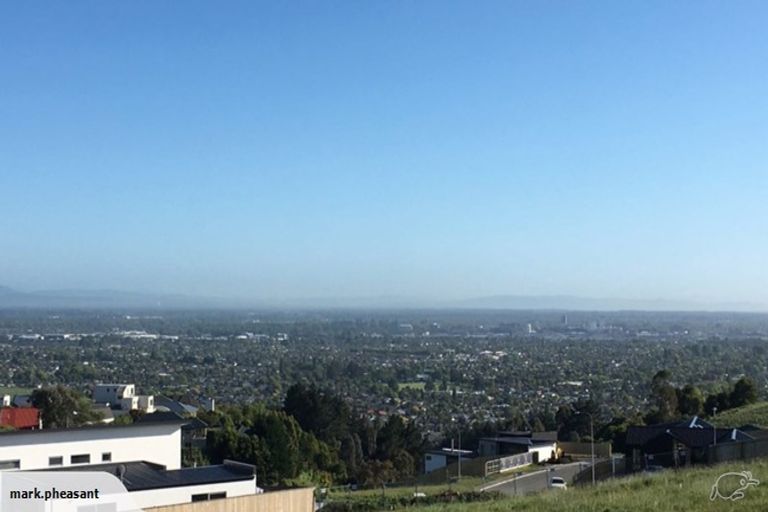 Photo of property in 8 Millbeck Place, Westmorland, Christchurch, 8025