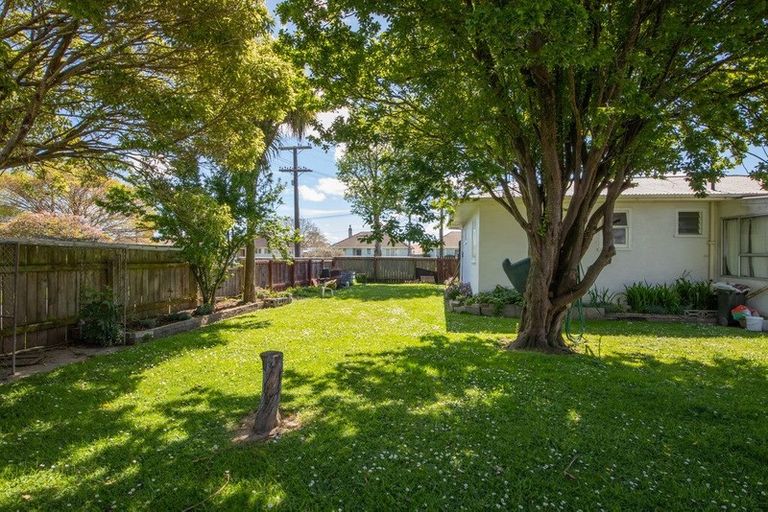 Photo of property in 32 Ronberg Street, Highbury, Palmerston North, 4412