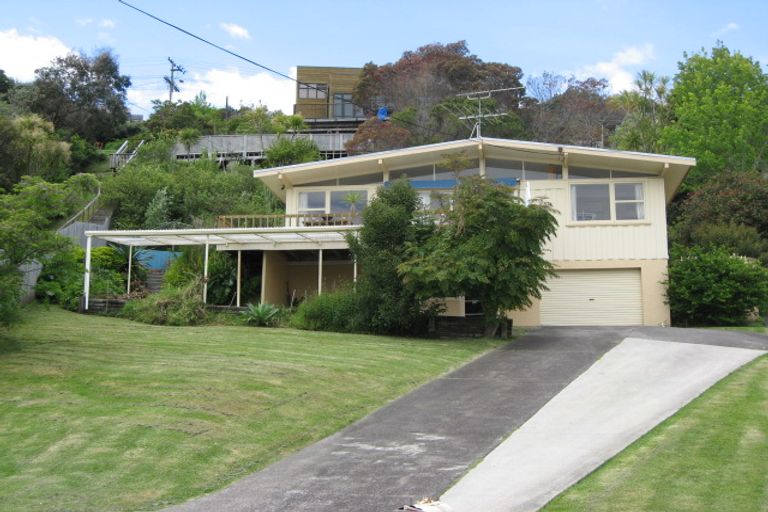 Photo of property in 55 De Luen Avenue, Tindalls Beach, Whangaparaoa, 0930