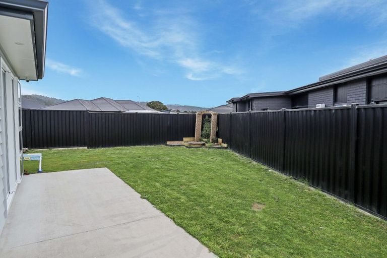 Photo of property in 6 Fenwick Crescent, Wallaceville, Upper Hutt, 5018