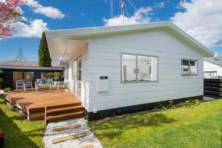 Photo of property in 21b Doncaster Drive, Papamoa Beach, Papamoa, 3118