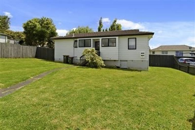 Photo of property in 22 Janese Place, Weymouth, Auckland, 2103