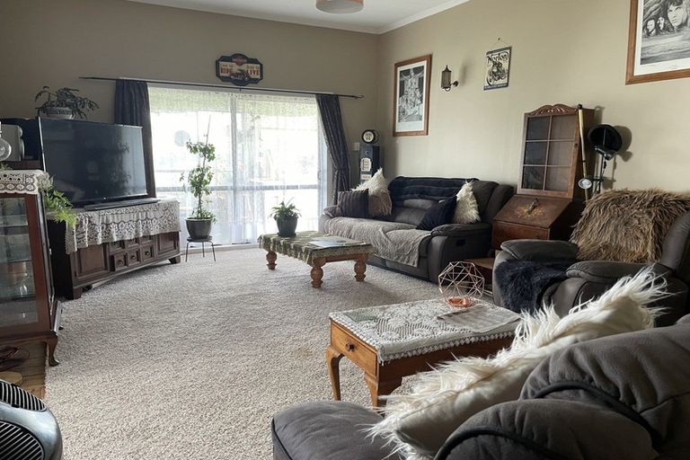 Photo of property in 50 Ormond Street, Woodville, 4920