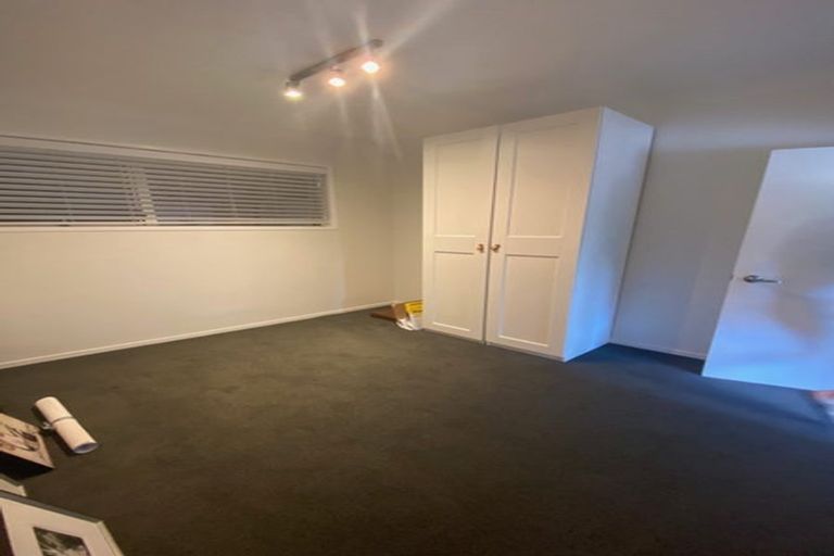 Photo of property in 1/87-89 Hinemoa Street, Birkenhead, Auckland, 0626