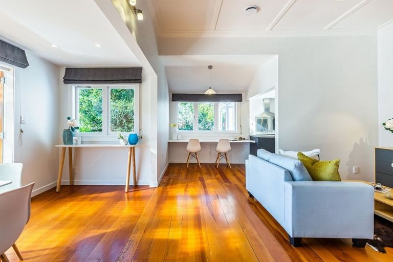 Photo of property in 1148 New North Road, Mount Albert, Auckland, 1025