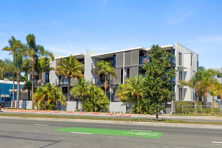 Photo of property in 2-06/424 Maunganui Road, Mount Maunganui, 3116