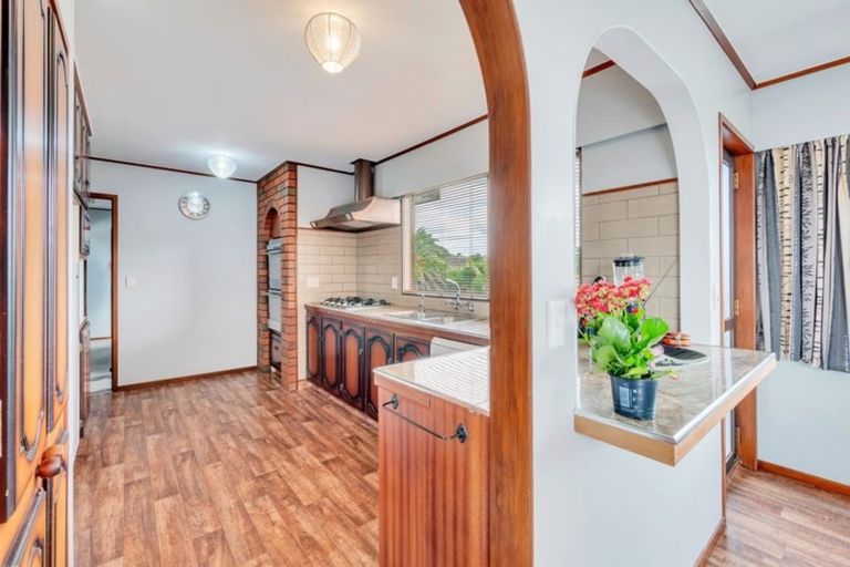 Photo of property in 298 Royal Road, Massey, Auckland, 0614