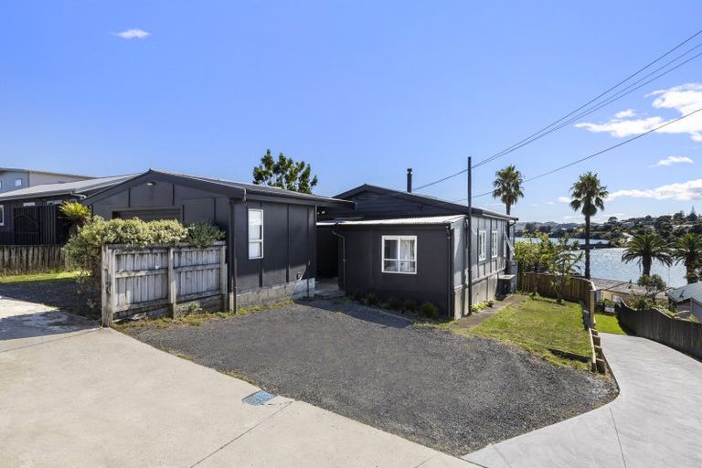 Photo of property in 6 Opotoru Road, Raglan, 3225
