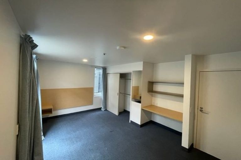 Photo of property in Hanson House, 4/27 Hanson Street, Mount Cook, Wellington, 6021