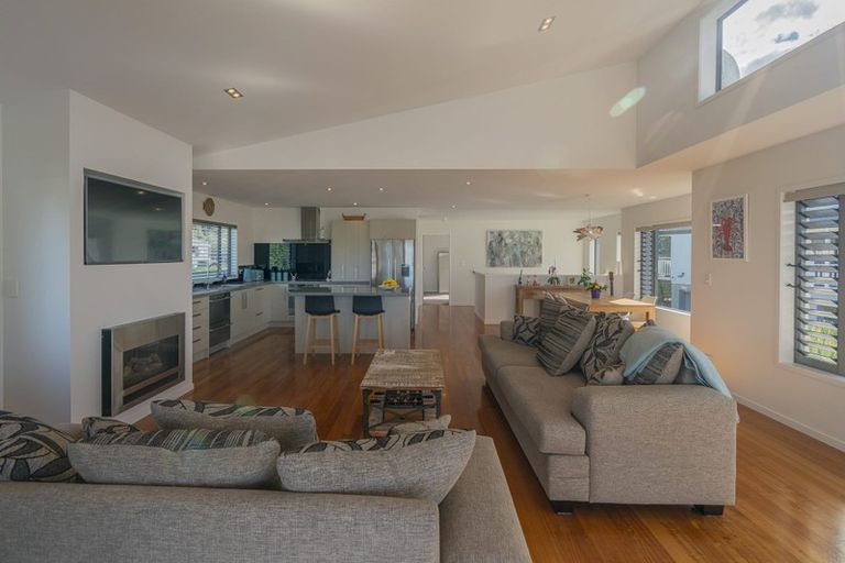 Photo of property in 122 Pepe Road, Tairua, 3508