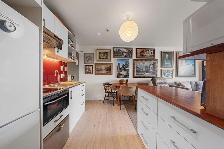 Photo of property in 4e/17 Crown Lynn Place, New Lynn, Auckland, 0600