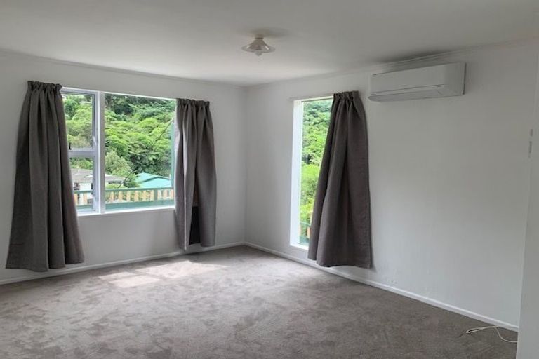 Photo of property in 105a Awarua Street, Ngaio, Wellington, 6035