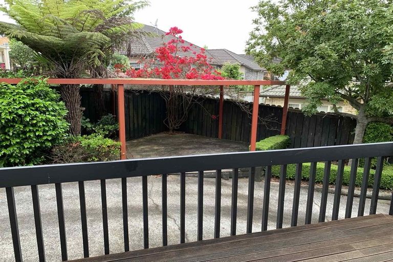 Photo of property in 2/259 Hobsonville Road, Hobsonville, Auckland, 0618