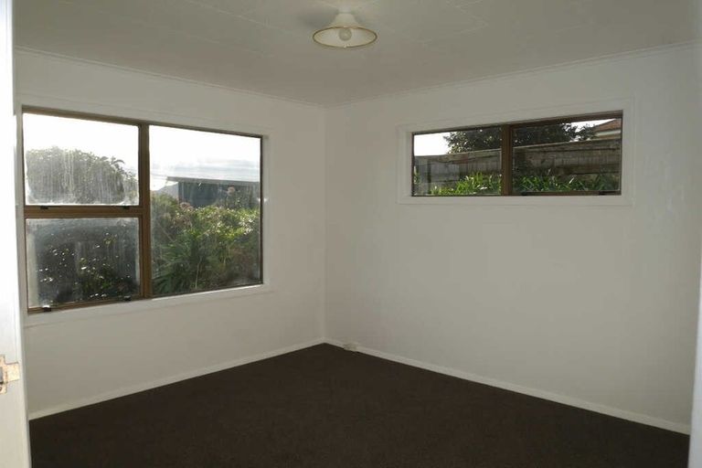 Photo of property in 122 Matai Road, Raumati South, Paraparaumu, 5032