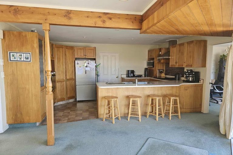 Photo of property in 38 Gurkha Crescent, Khandallah, Wellington, 6035