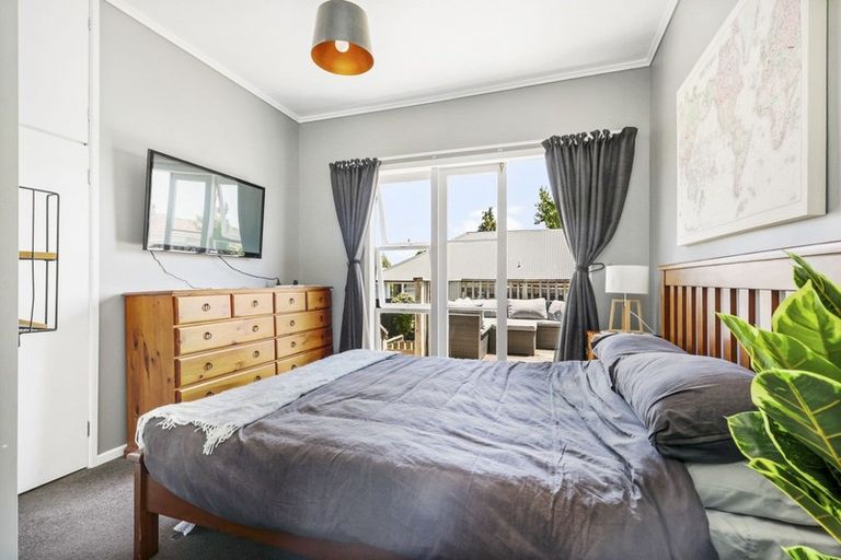 Photo of property in 10 Forest Lake Road, Forest Lake, Hamilton, 3200